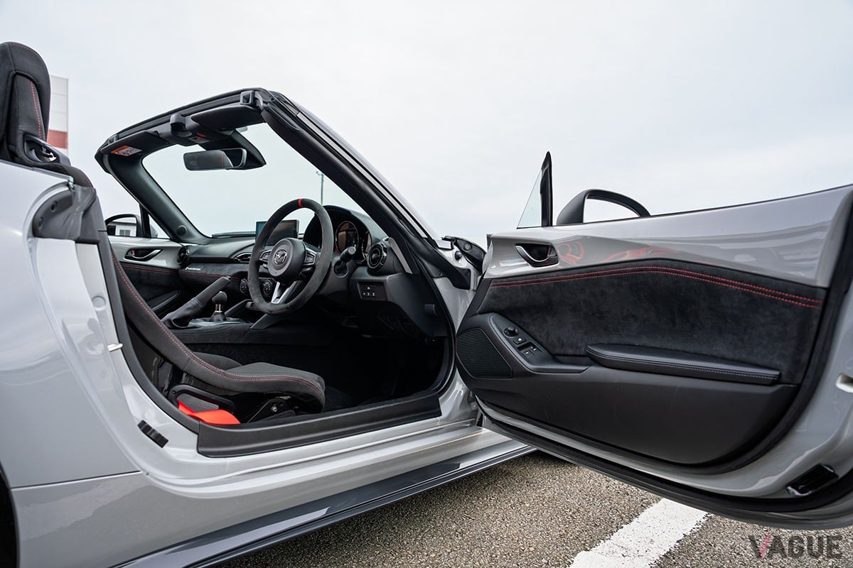「マツダ スピリットレーシング・ロードスター 12R」