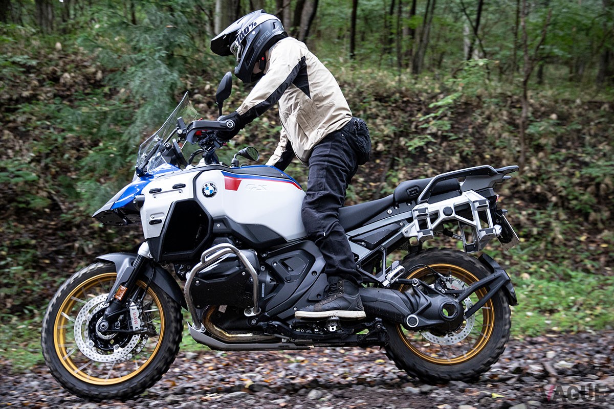 BMW「R1300GSアドベンチャー」