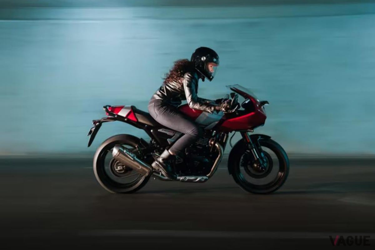 トライアンフ新型「スラクストン400」