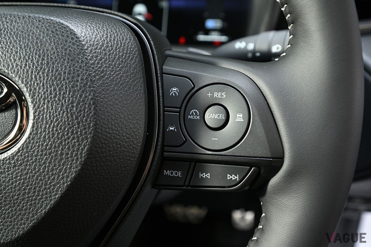 トヨタ「カローラ クロス GRスポーツ」