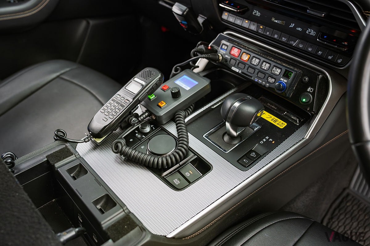 マツダ「CX-80」の道路パトロールカー