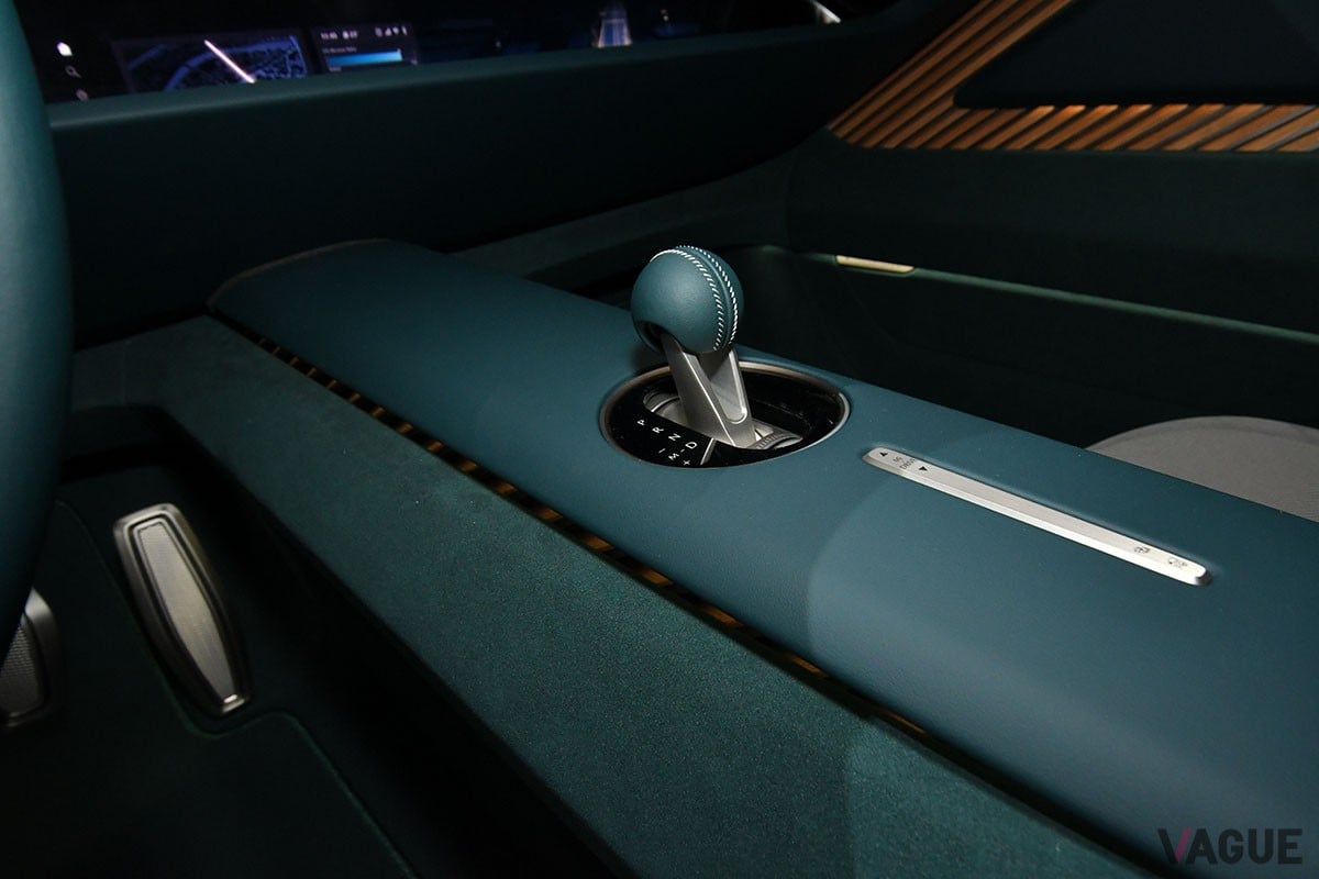 「マツダ ビジョン クロスクーペ」