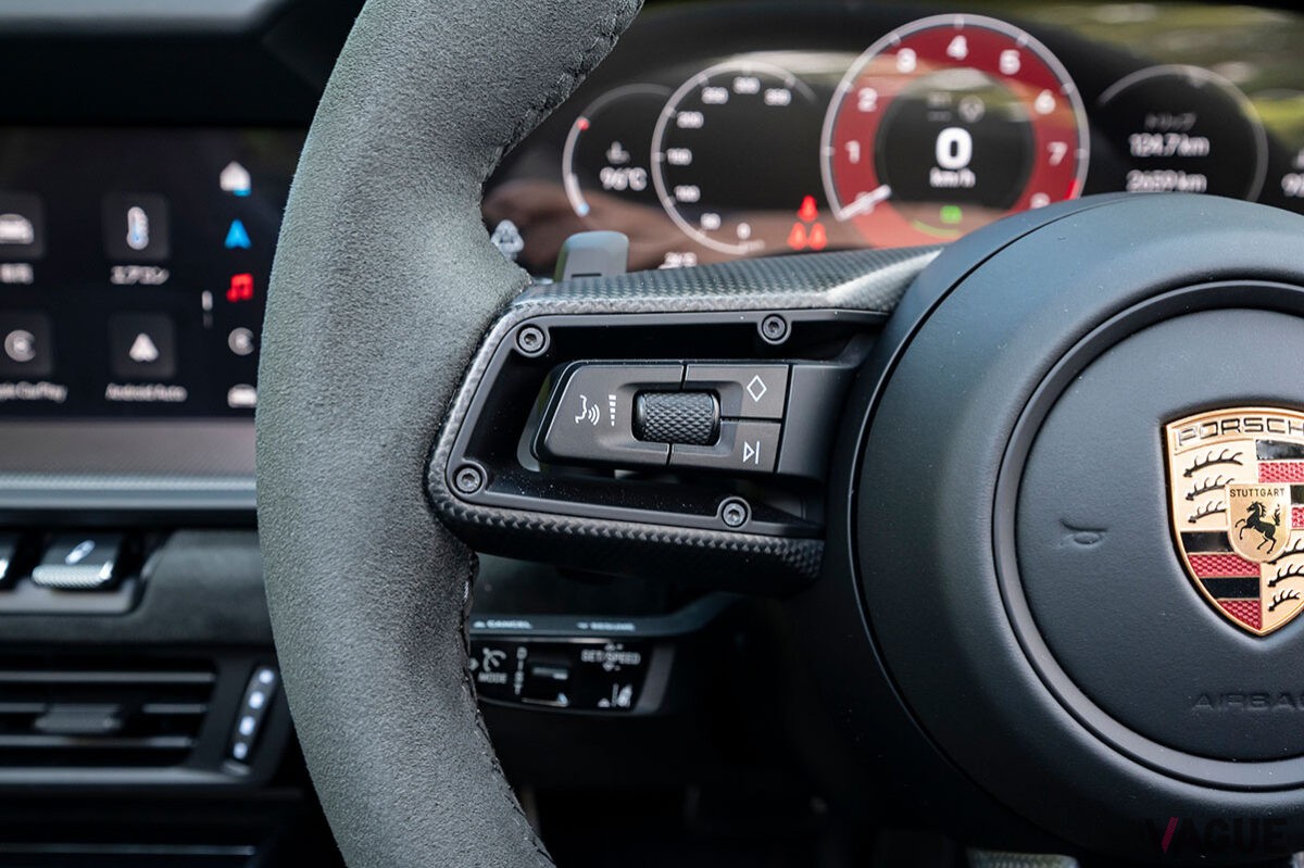 ポルシェ「911 タルガ4 GTS」