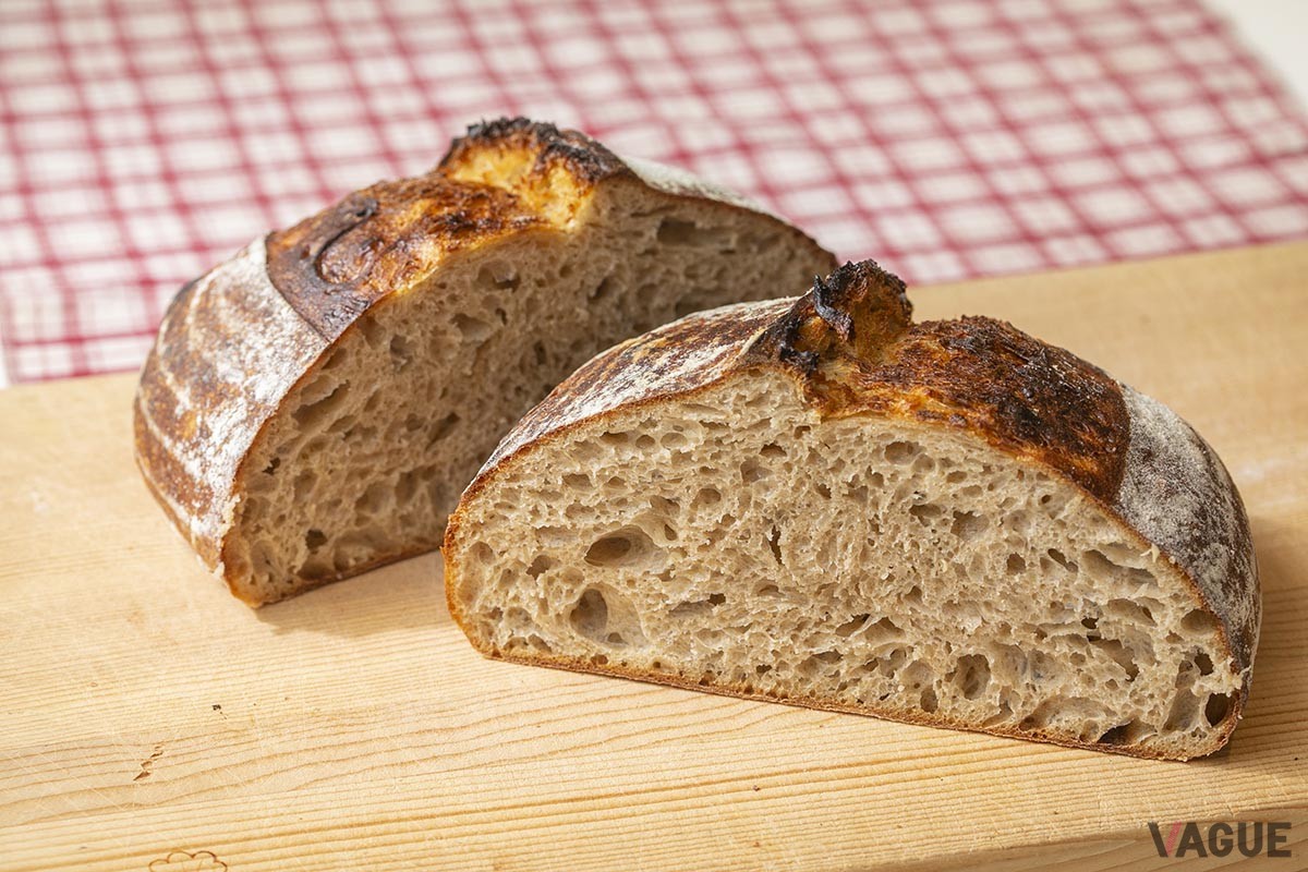 中はしっとりもちふわ。どんな料理と一緒に味わおうか考えるだけでワクワクしてくる