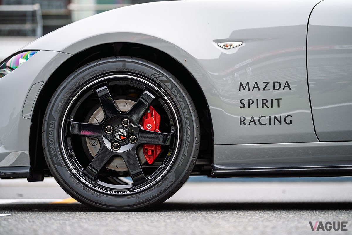 「マツダ スピリットレーシング・ロードスター 12R」