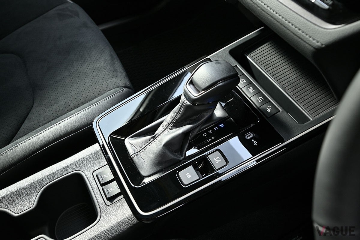 トヨタ「カローラ クロス GRスポーツ」