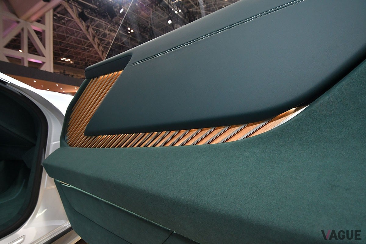 「マツダ ビジョン クロスクーペ」