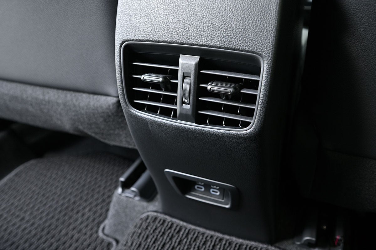 トヨタ「カローラ クロス GRスポーツ」