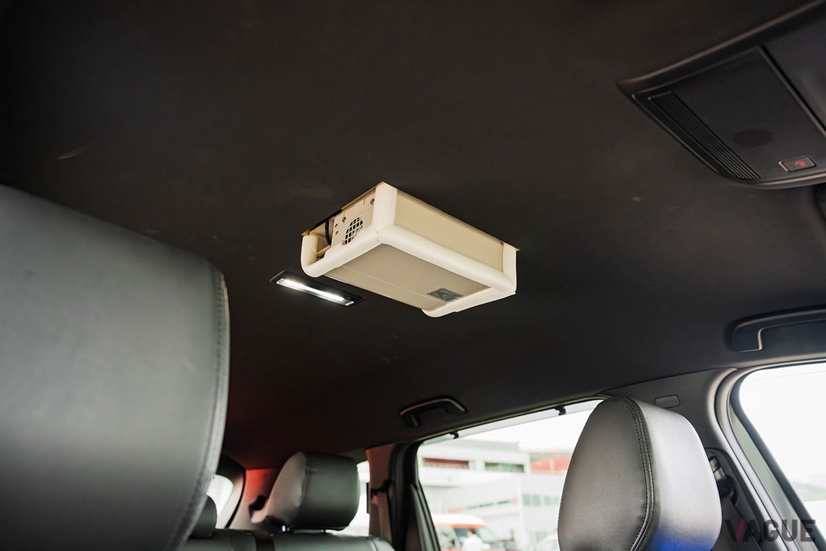 マツダ「CX-80」の道路パトロールカー