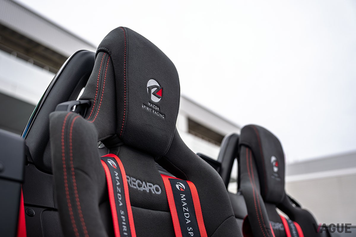 「マツダ スピリットレーシング・ロードスター 12R」