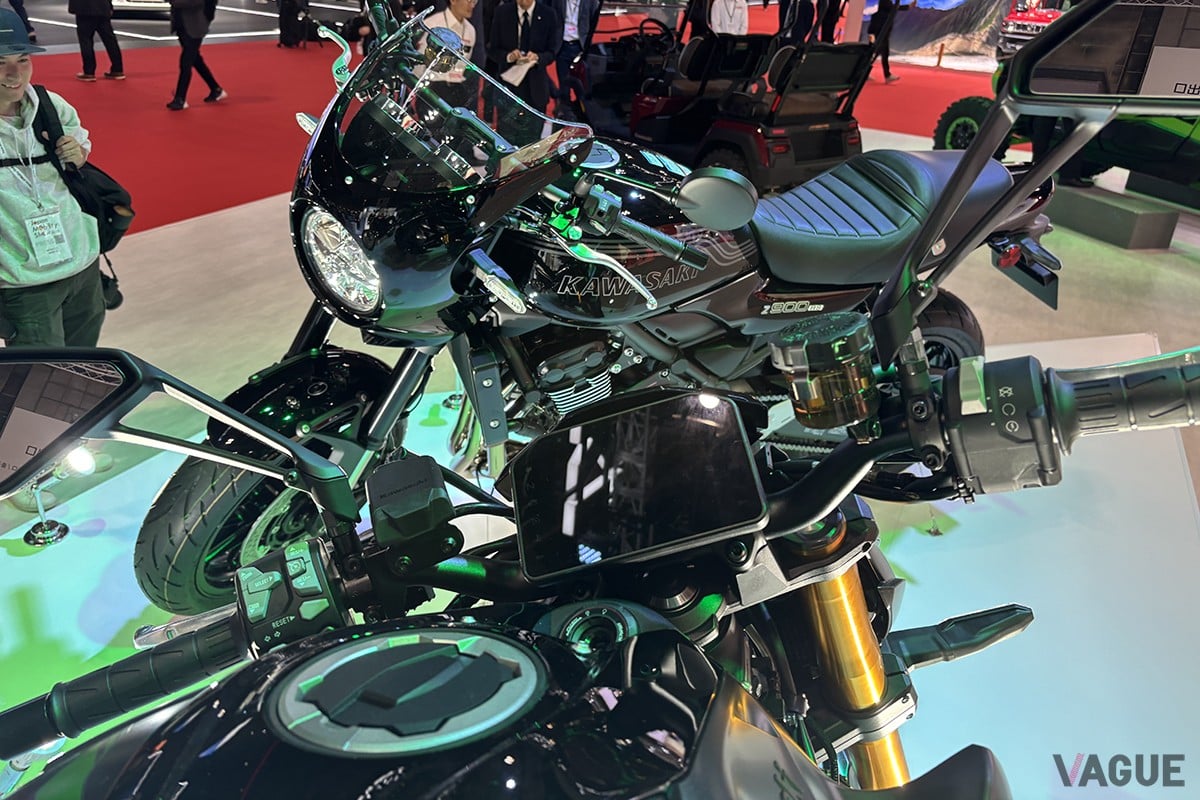 カワサキ「Z1100SE」