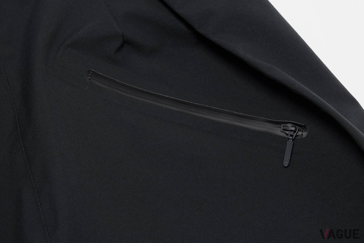 DYNAMIC VENT HARD SHELL PANTS：5万5000円