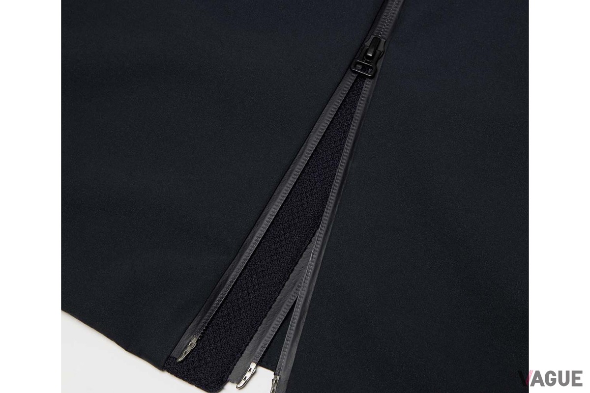 DYNAMIC VENT HARD SHELL JACKET：7万9000円