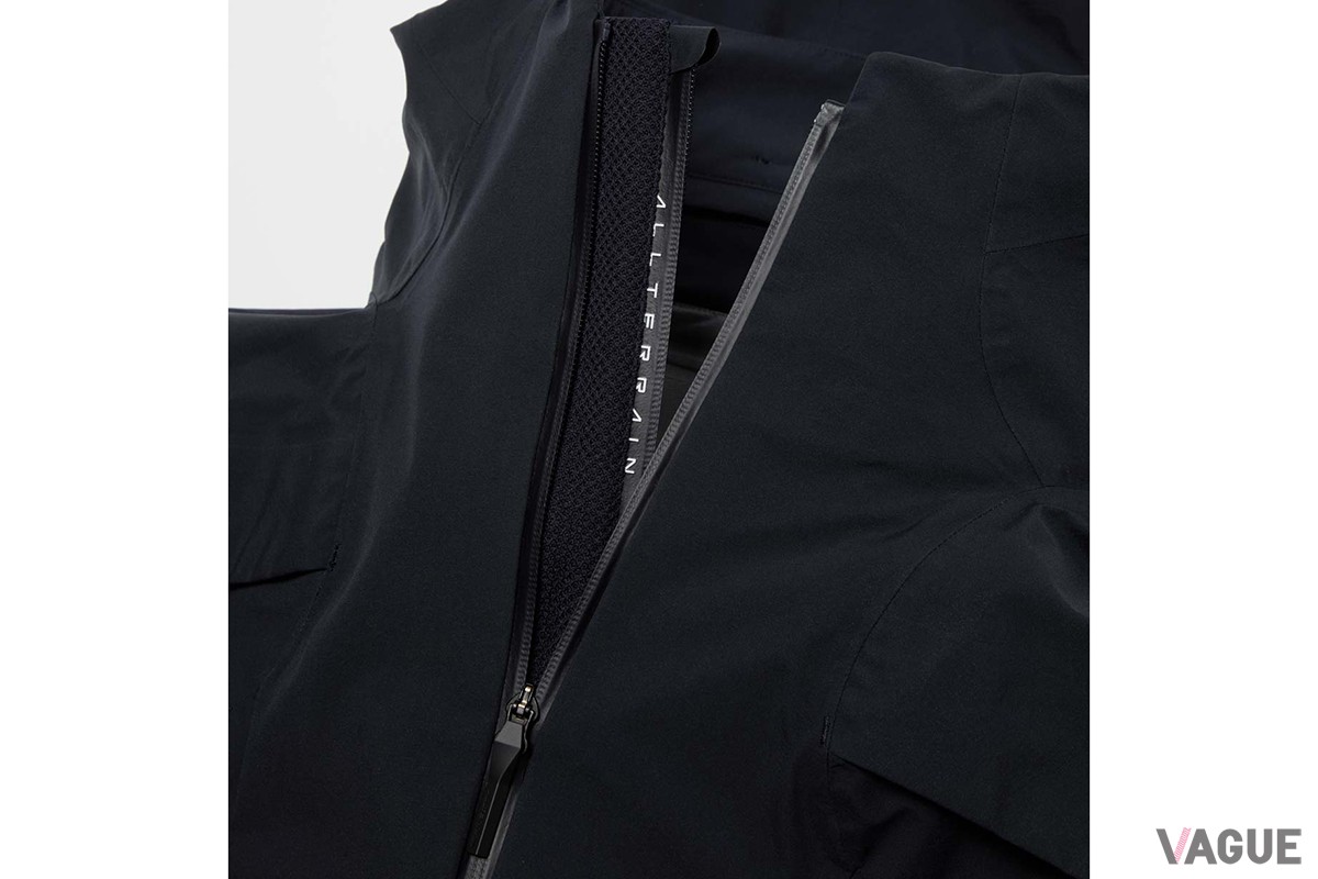 DYNAMIC VENT HARD SHELL JACKET：7万9000円