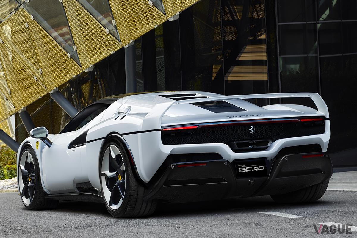 世界初公開されたフェラーリのワンオフモデル新型「SC40」