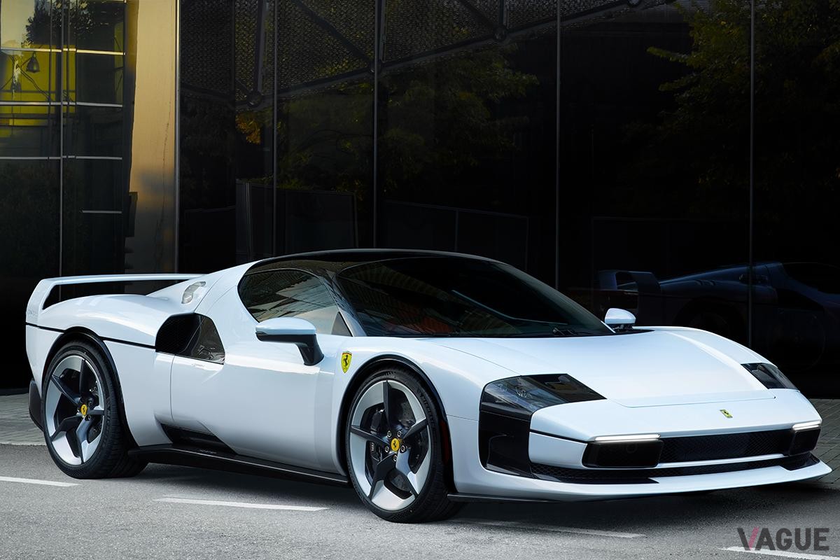 世界初公開されたフェラーリのワンオフモデル新型「SC40」