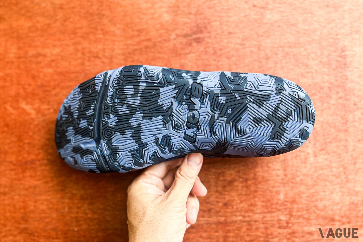 INOV8が独自に開発した「INOV8ラバー」は、優れたグリップ力と耐久性を兼ね備えています。リフティングやランニングなど、さまざまな動きの中でも安定したパフォーマンスを支えてくれます。