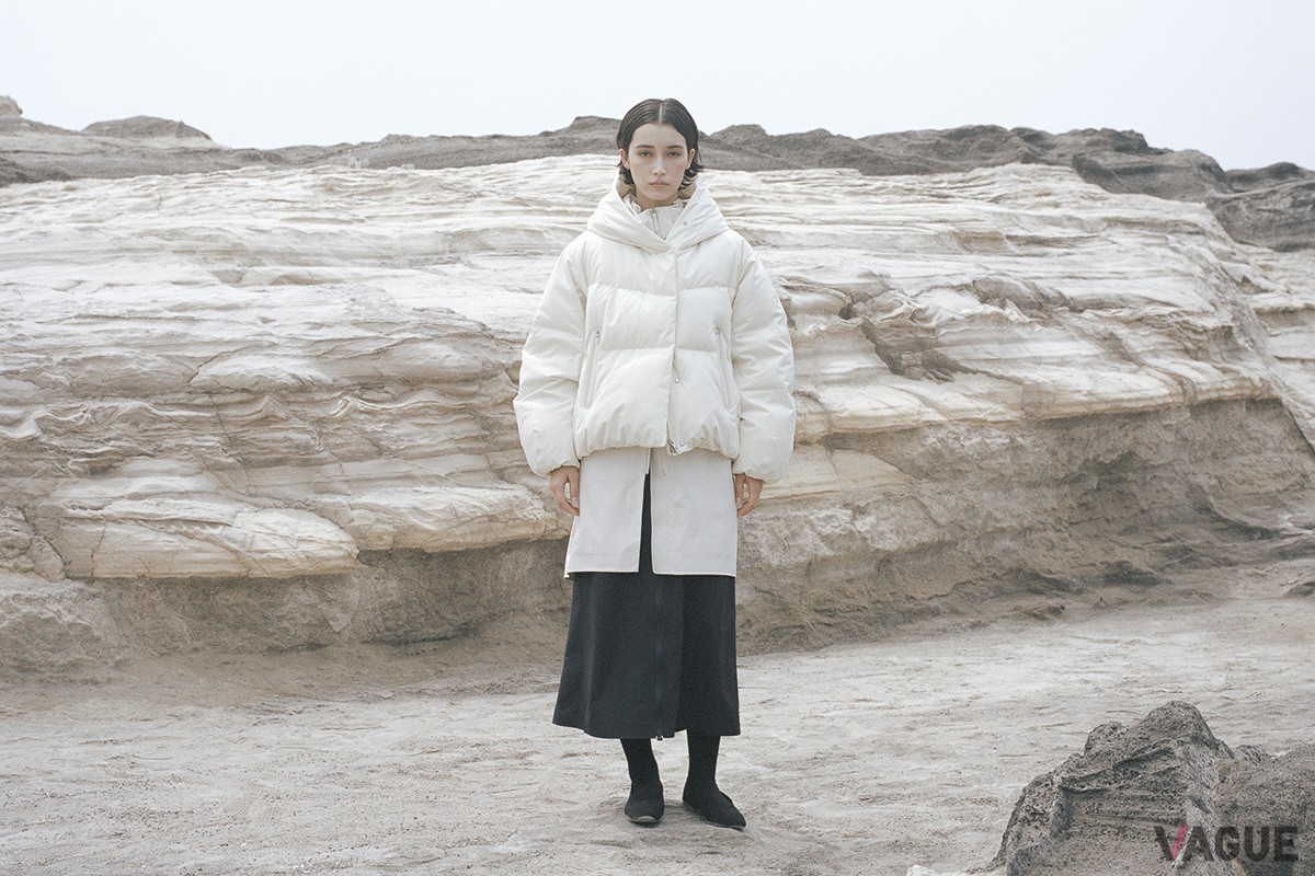 CAMELIA（ホワイトベージュ）：14万3000円