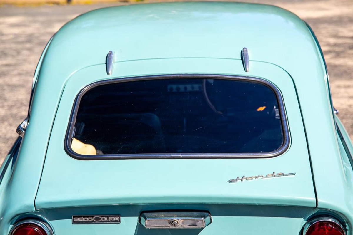 オークションに出品された1965年式ホンダ「S600クーペ」