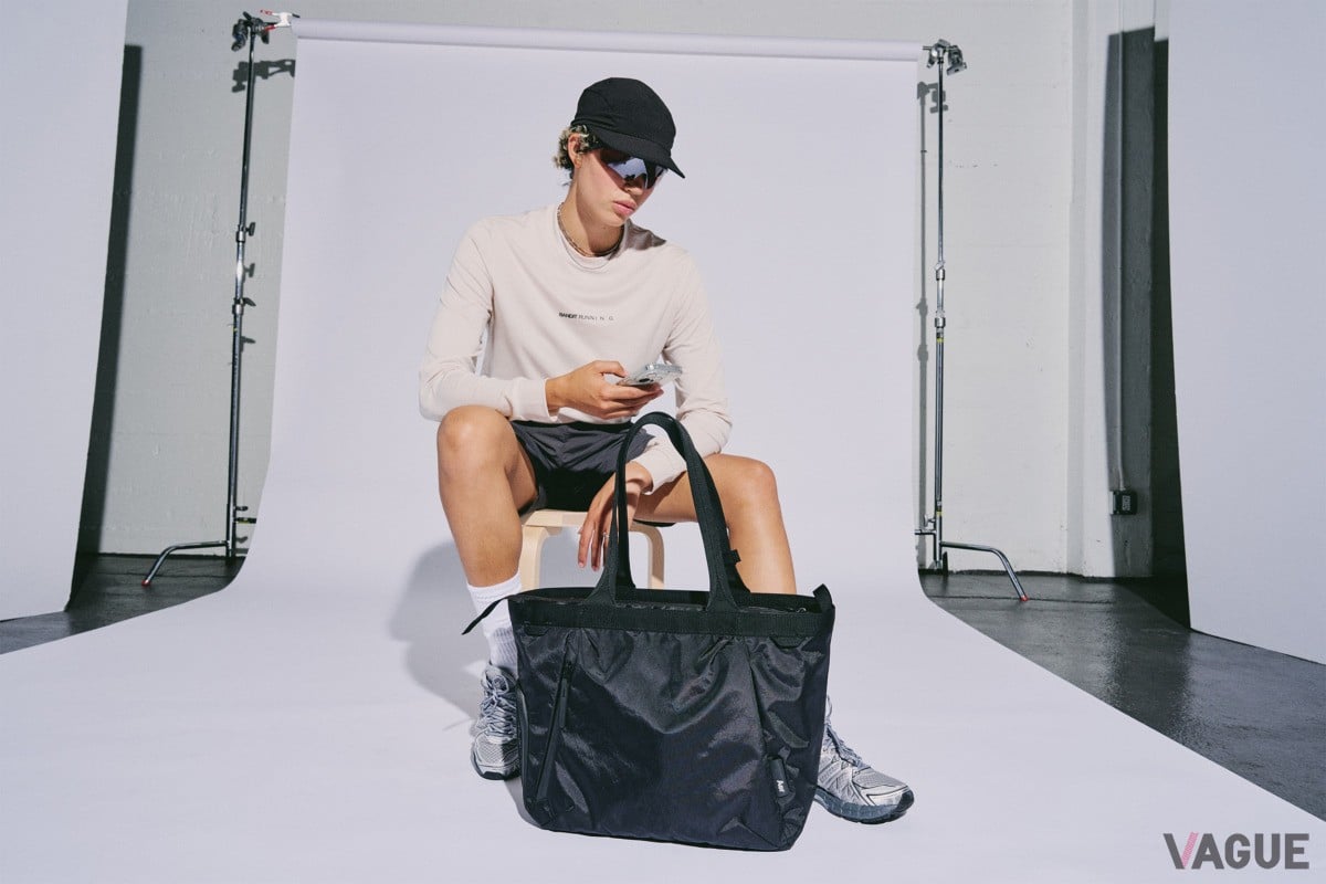 防水性の高い「X-Pac（エックスパック）」生地によるバリエーションも展開する