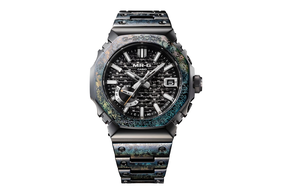 「カシオ G-SHOCK MR-G　MRG-B2100HR-1AJR」（110万円 消費税込）