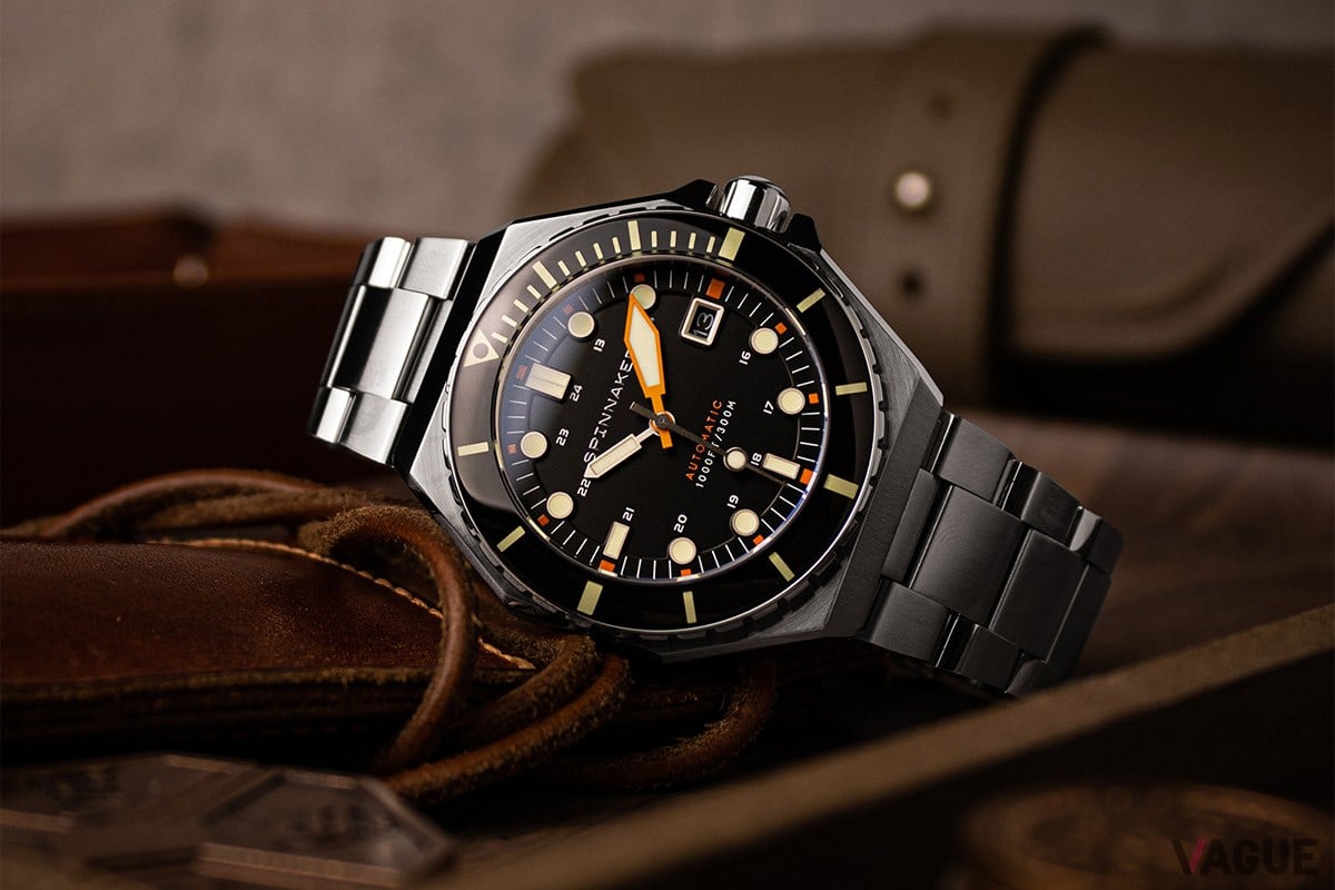 ブラックだがオレンジのアクセントが効いており無難すぎないデザインに（Classic Black）