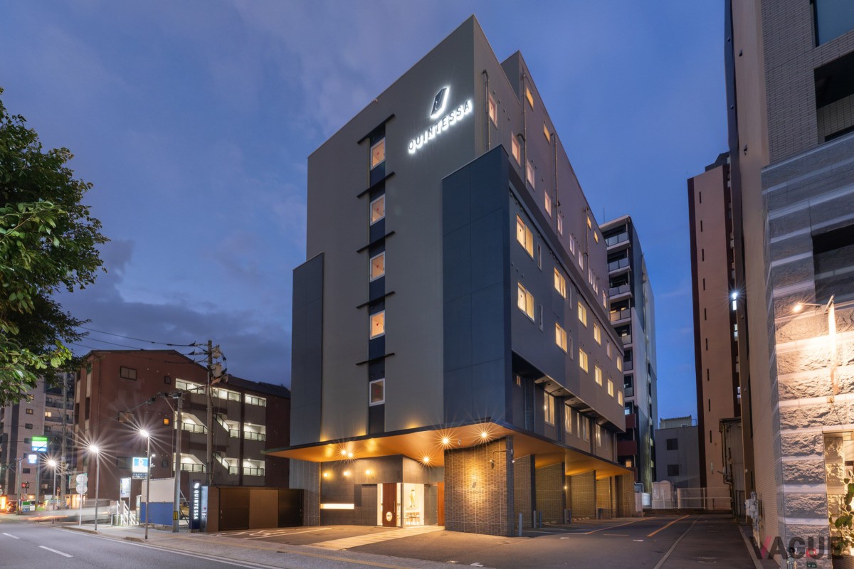 クインテッサホテル福岡渡辺通 Comic&Books