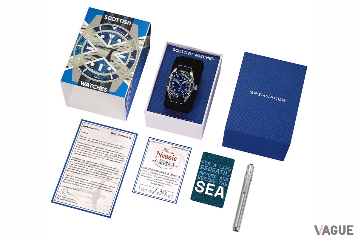 UVライトも付属していつでもネッシーを照らすことができる