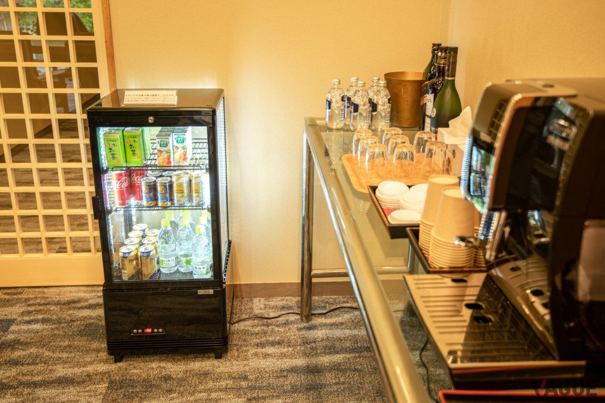 ジュースやコーヒー等が楽しめる “フリードリンクスペース”