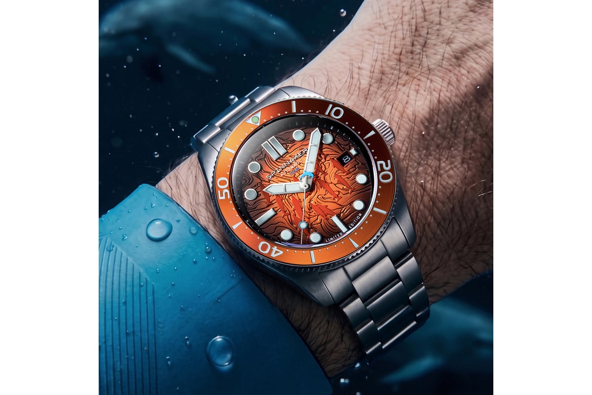 「Sunrise Splash」（夜明けの海面の輝きを捉えたオレンジ）／425本限定