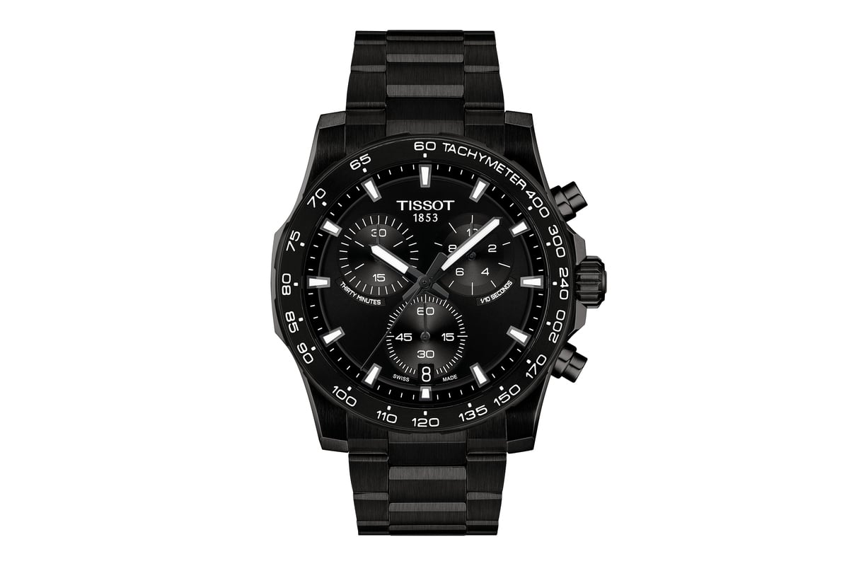 「ティソ スーパースポーツ クロノ 42mm」のT125.417.33.051.00（8万3600円 消費税込）はオールブラック。