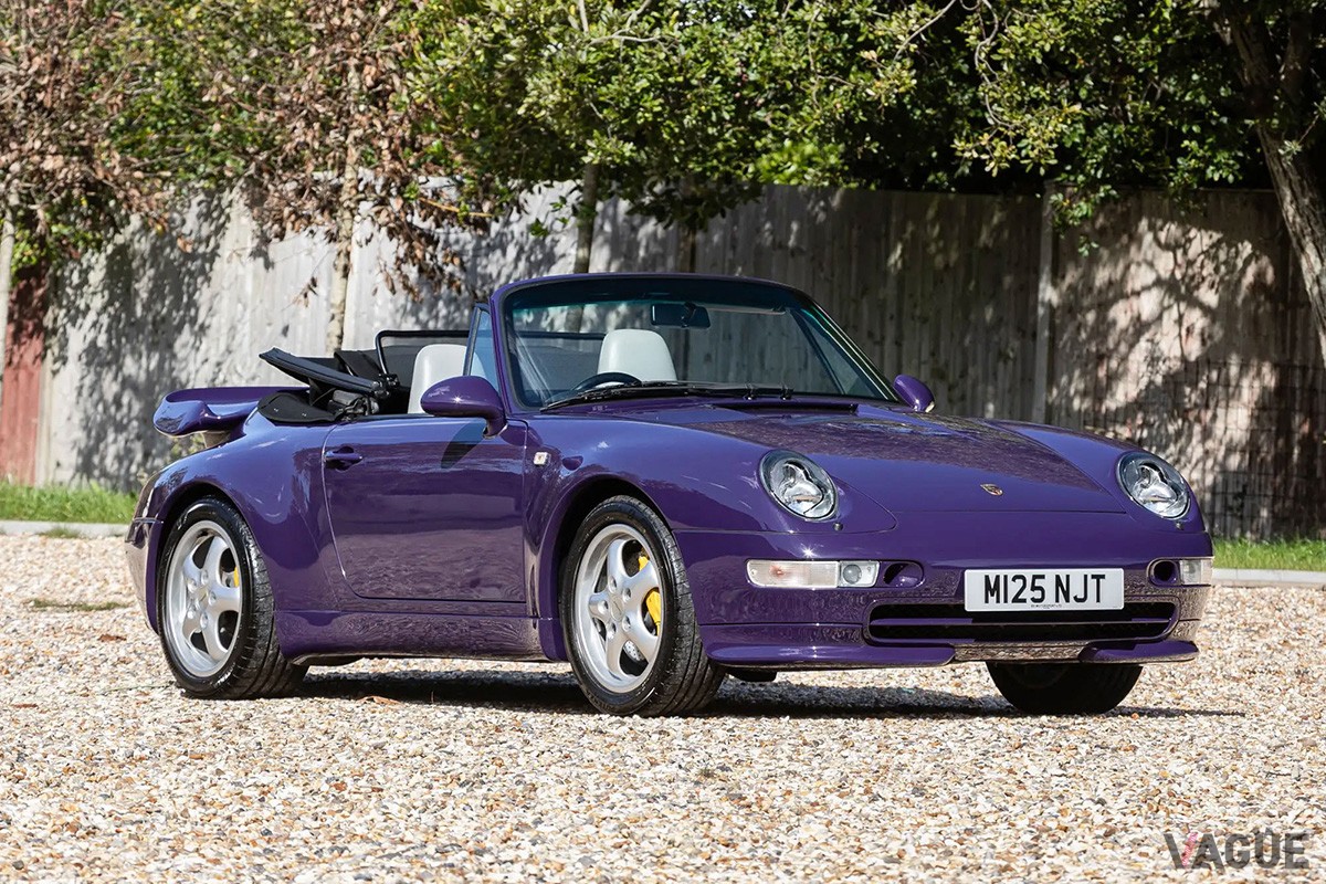 イギリスのオークションに出品された希少な993型「911ターボ カブリオレ」（C）Iconic Auctioneers