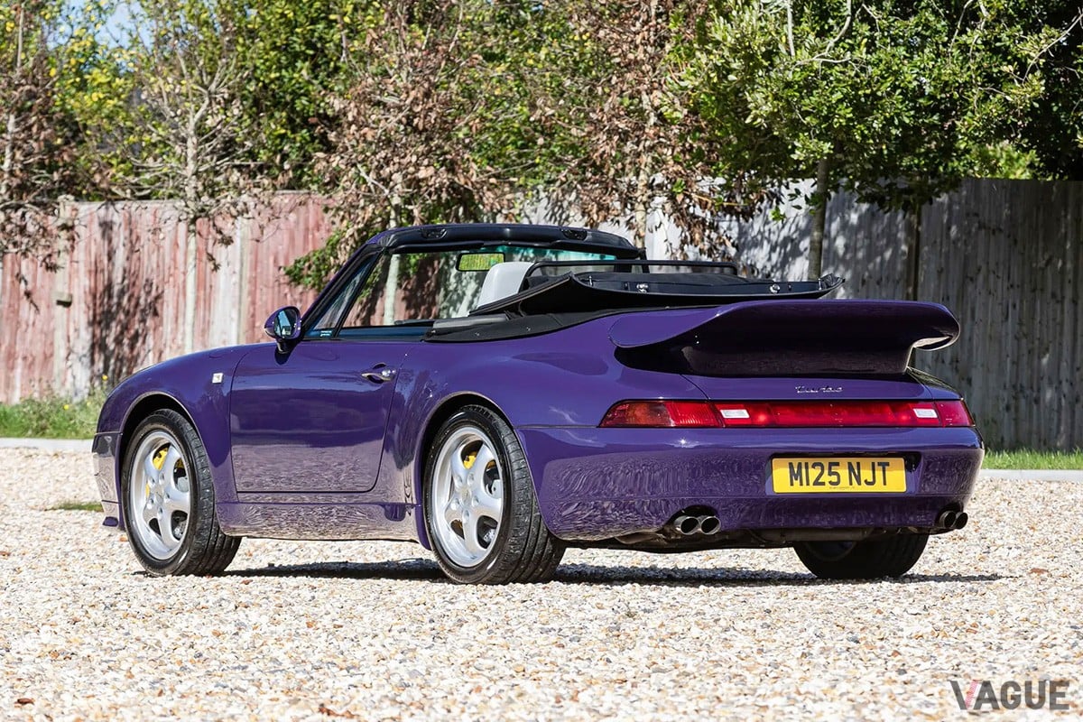 イギリスのオークションに出品された希少な993型「911ターボ カブリオレ」(C)Iconic Auctioneers