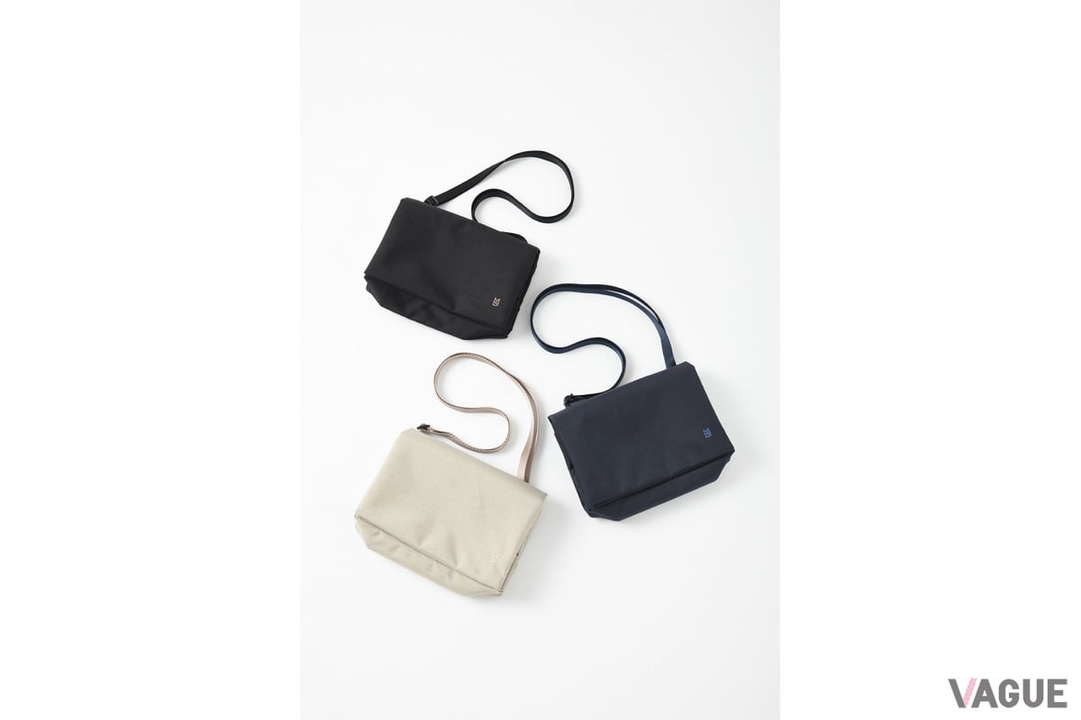 旅先で必要な最低限の荷物を身軽に持ち歩けるサイズ感で、ウォレットとしても使える「STLAKT マルチセキュリティショルダーバッグ」