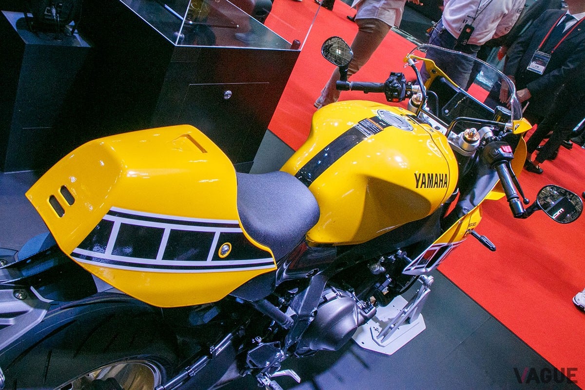 “インターカラー”に彩られた外装キットを装着した「XSR900GP」