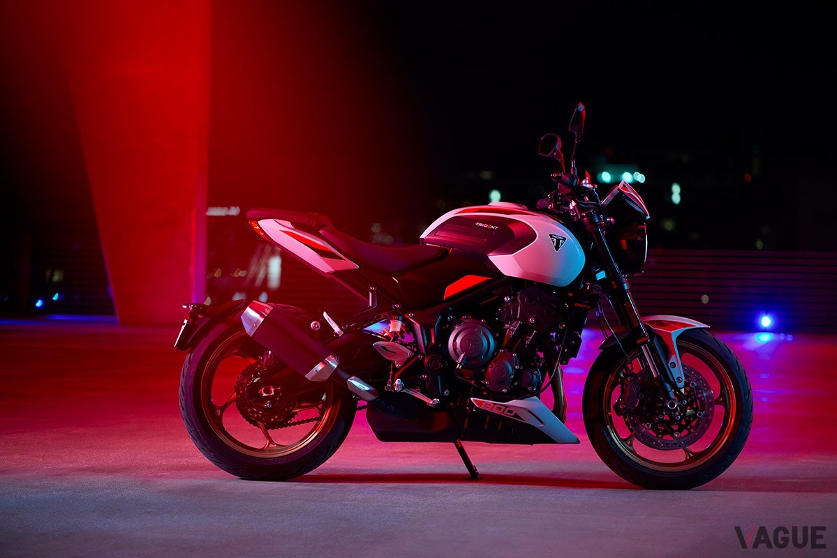 トライアンフの新型ロードスター「トライデント800」