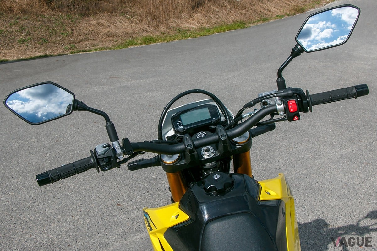 スズキ「DR-Z4S」