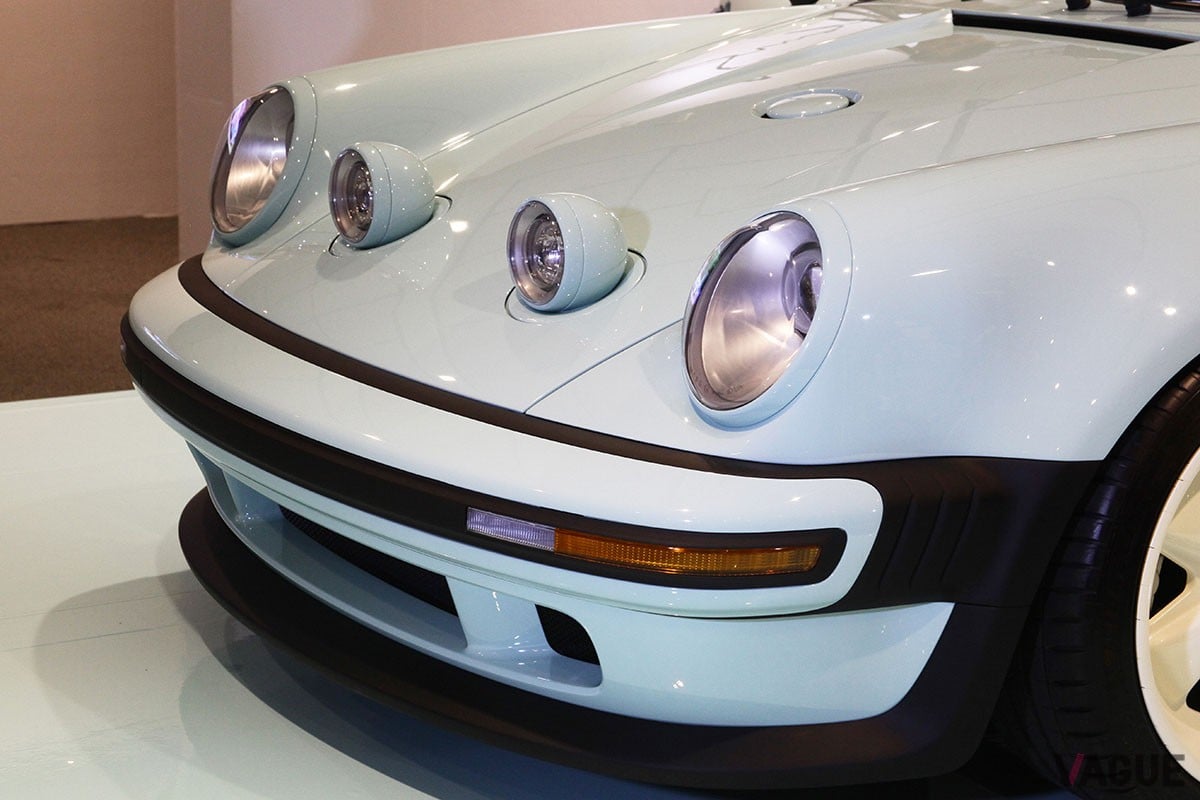 シンガー・ヴィークル・デザインが手がけた「ポルシェ911カレラクーペ リイマジンド バイ シンガー」