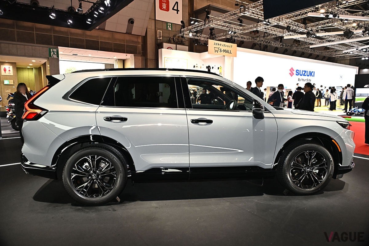 今冬、発売予定のホンダ新型「CR-V e：HEV RS ブラックエディション」