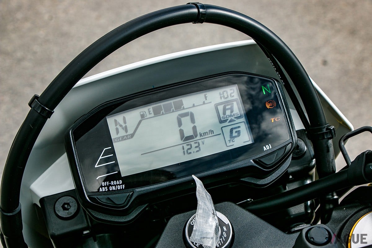 スズキ「DR-Z4S」