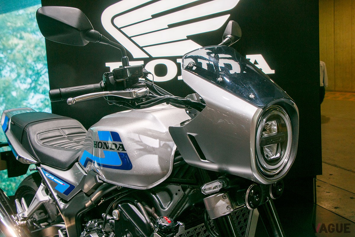 ホンダ「CB1000F SE」