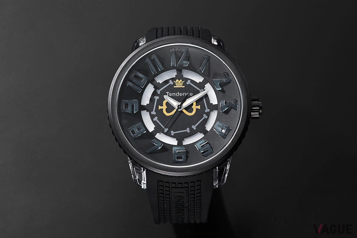 黒とゴールドを基調としたカラーリングでシックなデザインが特徴的