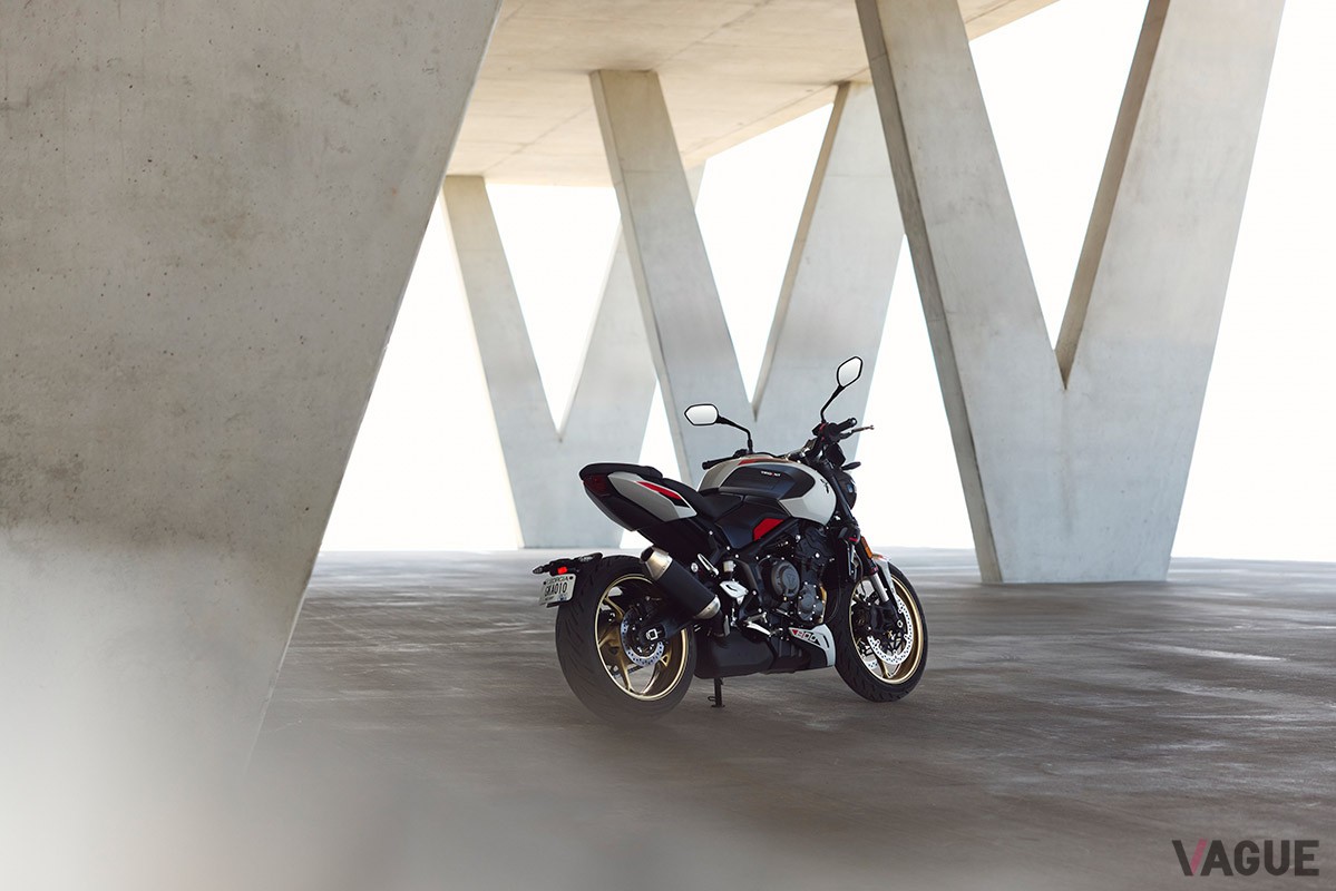 トライアンフの新型ロードスター「トライデント800」