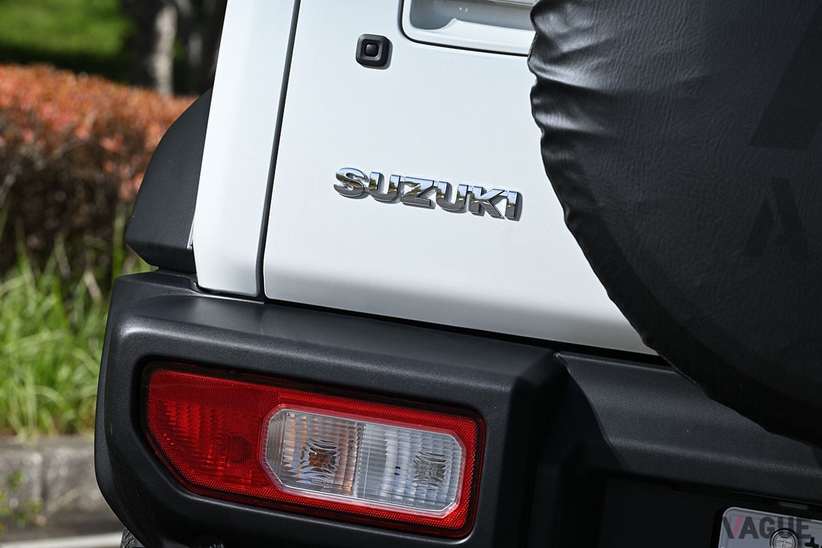 スズキ「ジムニーノマド」