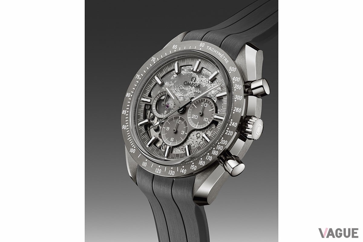 SNSでは特に賞賛の声が多く聞かれたグレーモデル。「Ref.310.92.44.50.06.001」ナイロンストラップモデル（232万1000 円 消費税込）