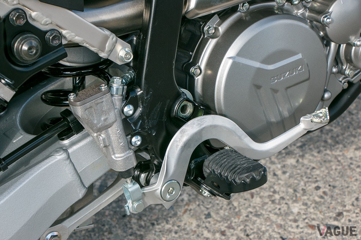 スズキ「DR-Z4SM」