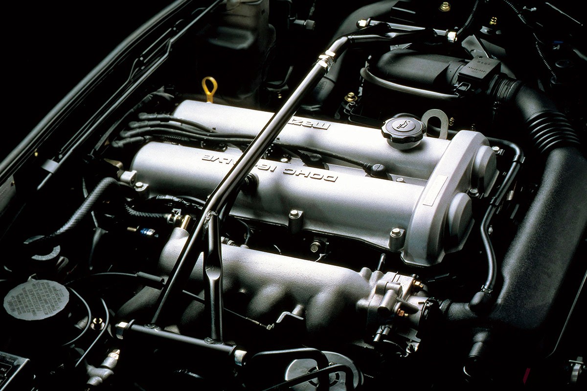 1993年の改良で、エンジンの排気量が1.6リッターから1.8リッター（写真）に拡大された