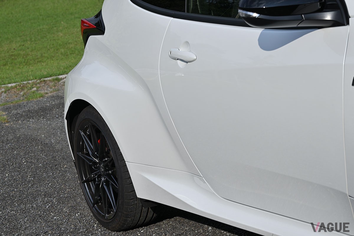 “25式”にアップデートされたトヨタ“進化型”「GRヤリス」