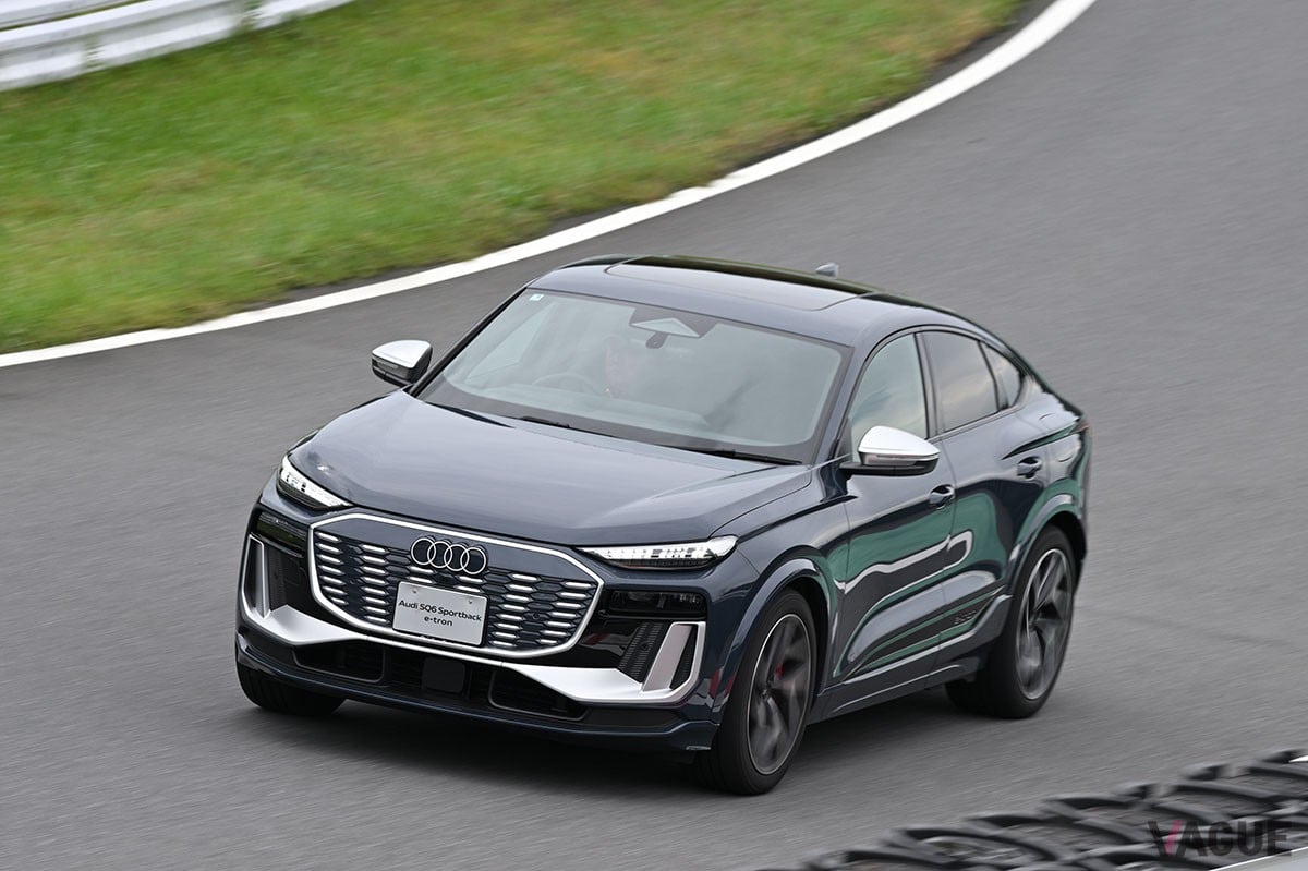 アウディ主催のイベント「Audi e-tron GT Dynamic Driving Experience」のワンシーン