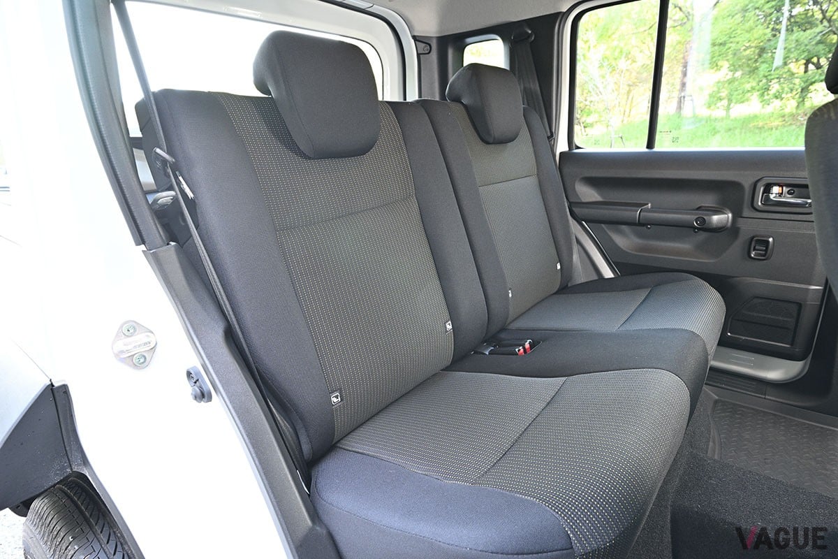 スズキ「ジムニーノマド」